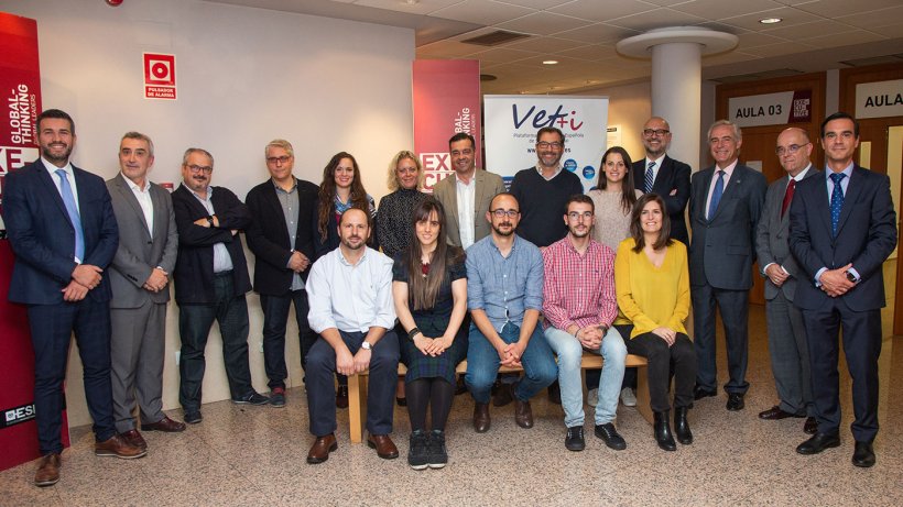 Responsables de Vet+i, ESIC y los alumnos participantes.
