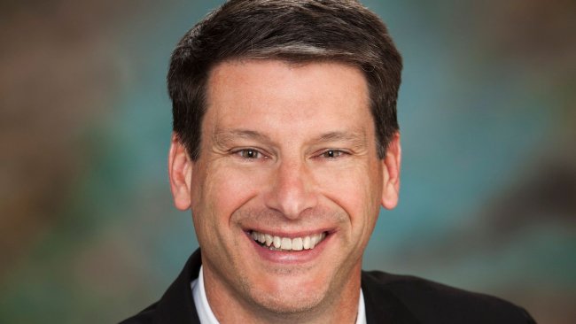 Rob Sheffer, Presidente y CEO de Zinpro Corporation.