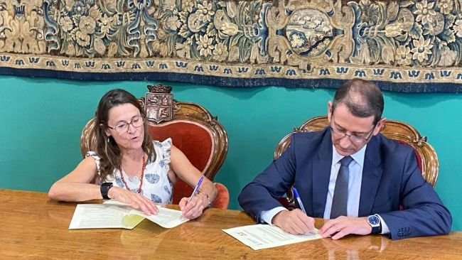 Firma de la Cátedra Nanta Ganadería de Precisión.
