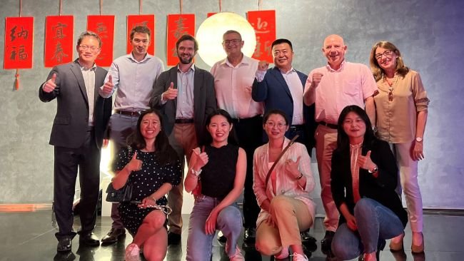Representantes de INTERPORC, Oficina Comercial de España en Beijing y Cámara de Comercio china