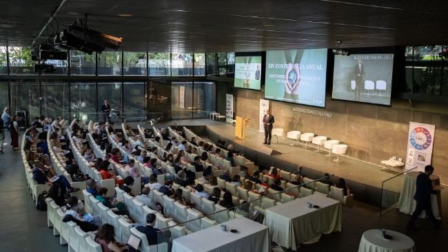 Conferencia Anual de la Fundación Vet+i en el Auditorio Rafael del Pino de Madrid
