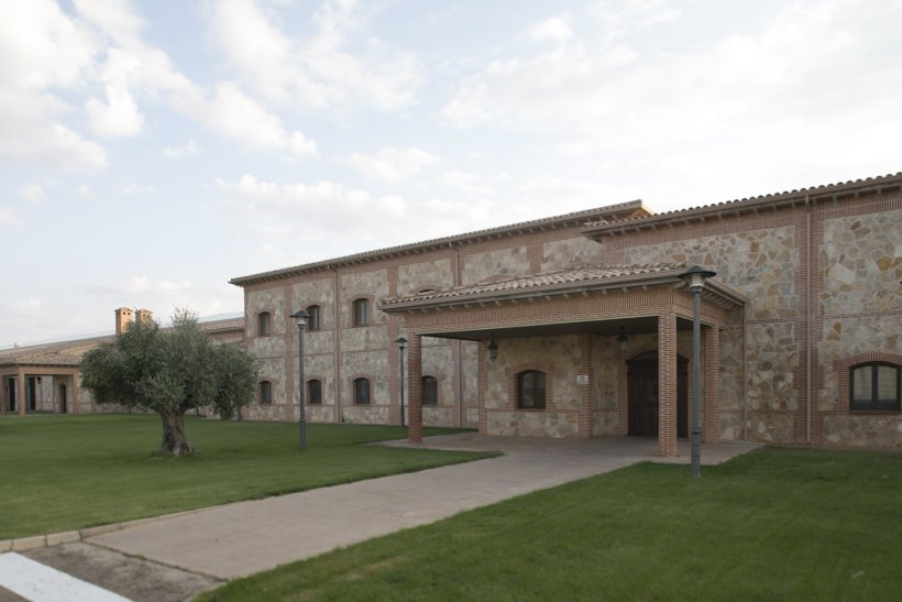 Incarlopsa Fachada Secadero Corral de Almaguer