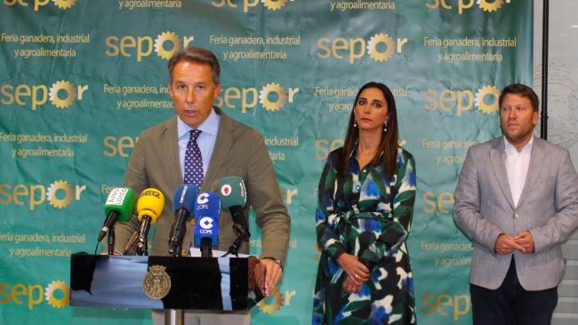 El alcalde, Fulgencio Gil Jódar, durante la presentación de Sepor, este miércoles. AYUNTAMIENTO DE LORCA