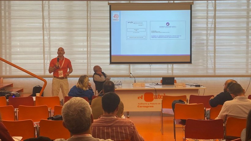 Taller de estad&iacute;stica aplicada a resultados de pruebas, impartido por David Espigares.
