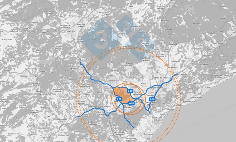 Zona core, en naranja, delimitada por las las autopistas AP7, C58 y C16. Los c&iacute;rculos indican la zona de 6 y de 20km.