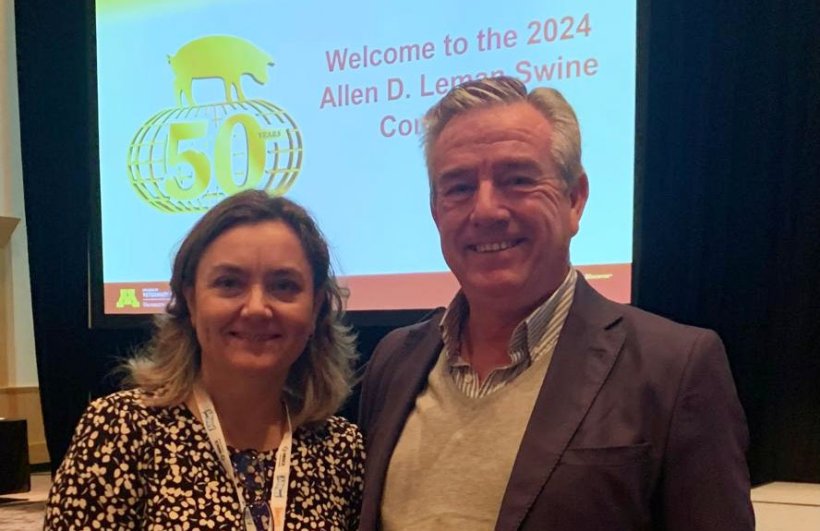 Montse Torremorell,&nbsp;presidenta de la conferencia y directora del programa, y Antonio Palomo
