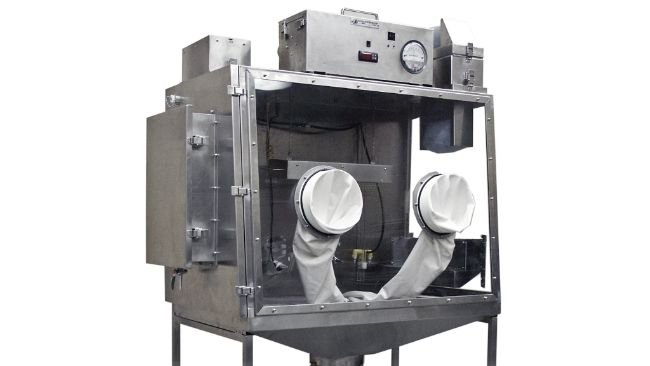 Figura 1. Sistema modular de aislamiento de animales utilizado para la exposición de primerizas a aerosoles de homogeneizado pulmonar diluido que contenía la cepa 232 de M. hyopneumoniae. Fuente: www.altdesign.com