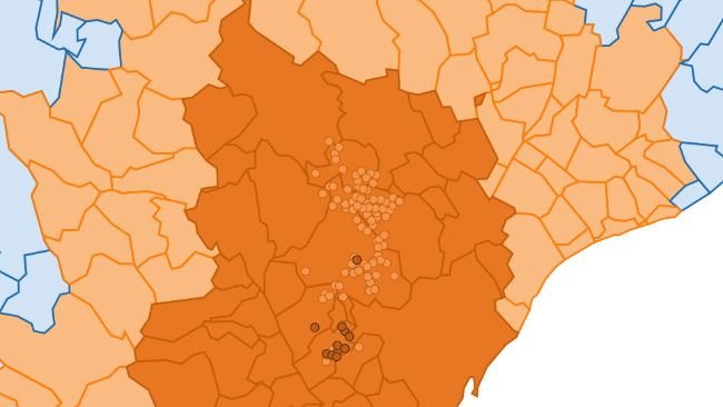 Localización detallada de los 227 casos de jabalíes silvestres detectados en la zona restringida II. Círculo claro: casos de casos anteriores. Círculo oscuro: nuevos casos notificados (Fuente: Departament d’Agricultura, Ramaderia, Pesca i Alimentació). 